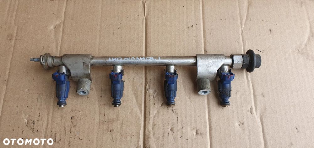 Listwa wtryskowa wtryski Hyundai i30 1.4 35310-2B000 - 1