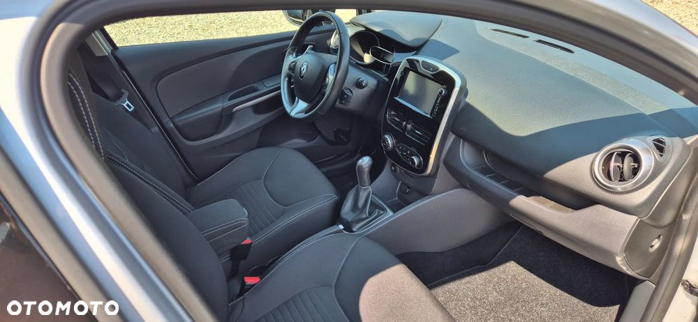 Renault Clio TCe 90 Limited - 19