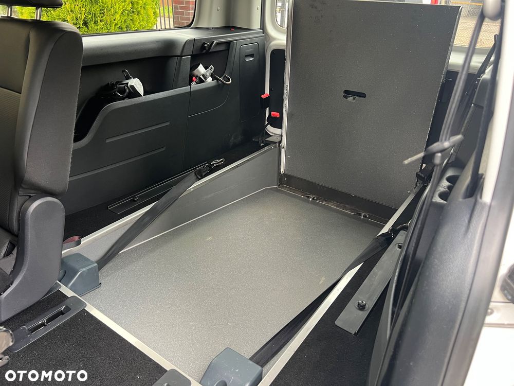 Volkswagen Caddy Maxi 2.0 TDI Comfortline DSG - 36