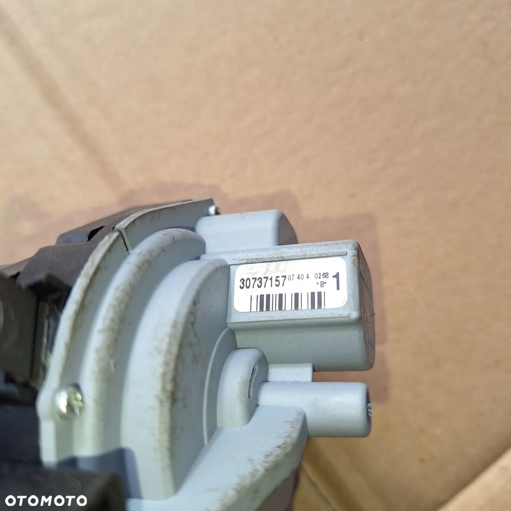 STACYJKA KOSTKA VOLVO V50 S40 II C70 C30 30737157 - 5