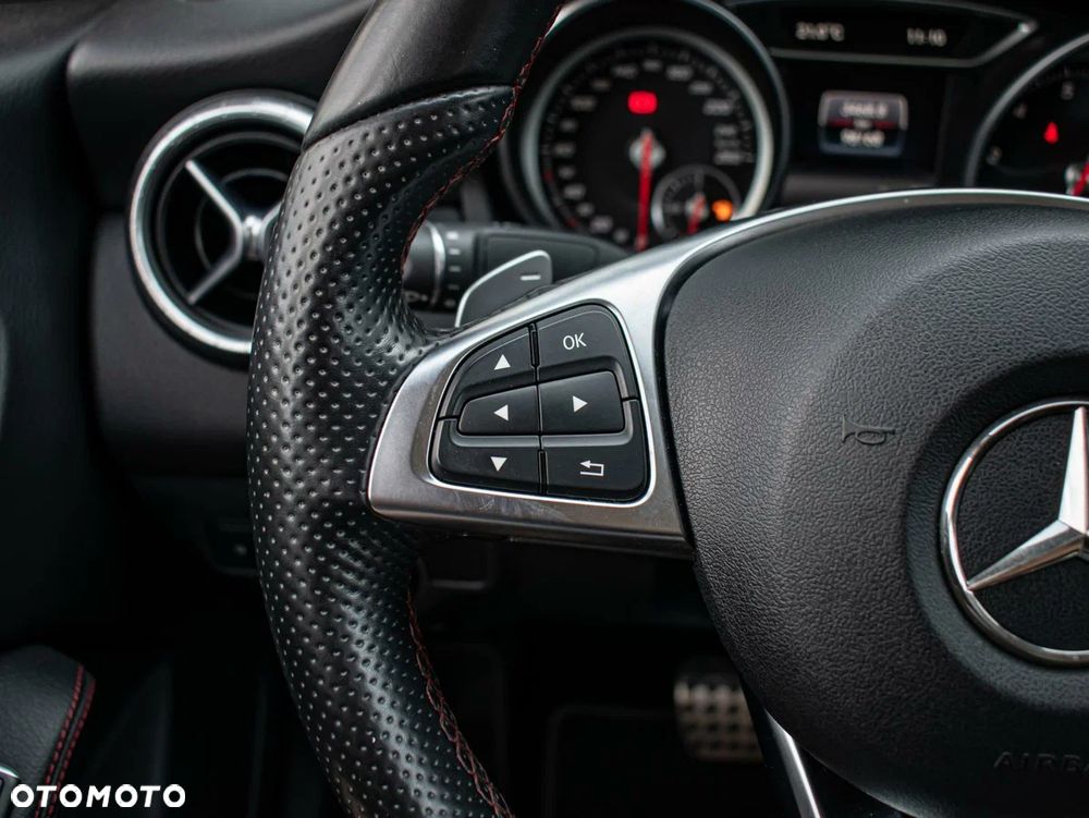 Mercedes-Benz CLA - 13