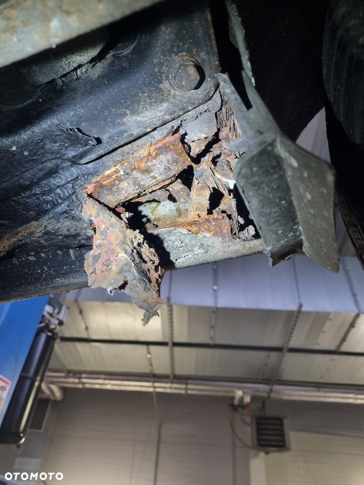 Volkswagen Jetta 1.6 Trendline - 20