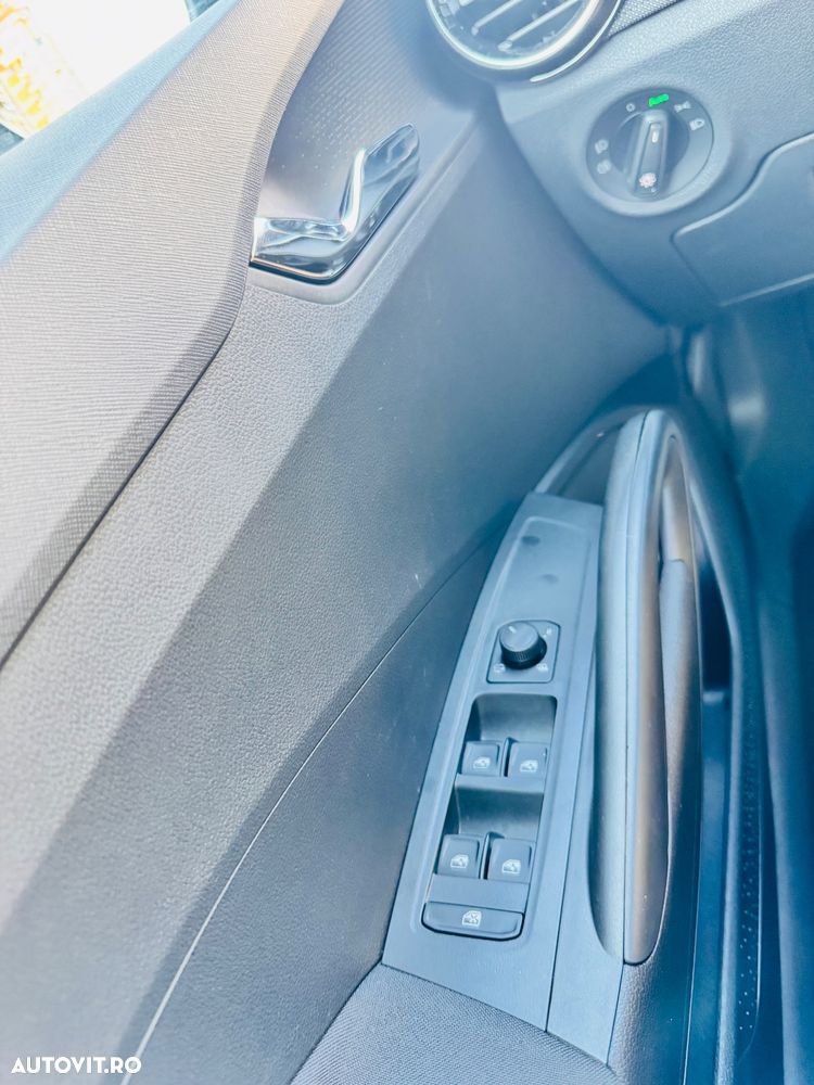 Skoda Fabia 1.0 TSI Tour - 12