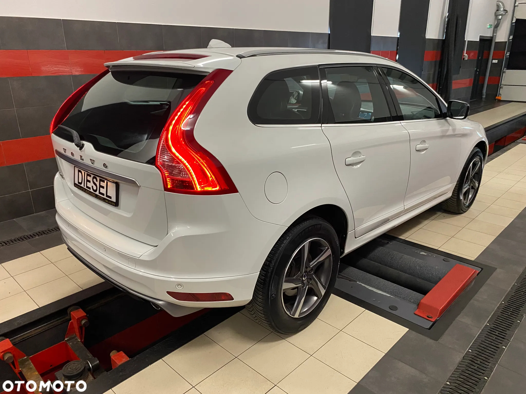 Volvo XC 60 D4 Geartronic RDesign - 9