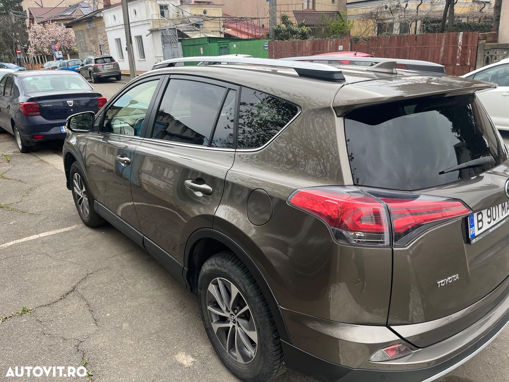 Toyota RAV4 2.5 VVT-i 4x4 Luxury - 17