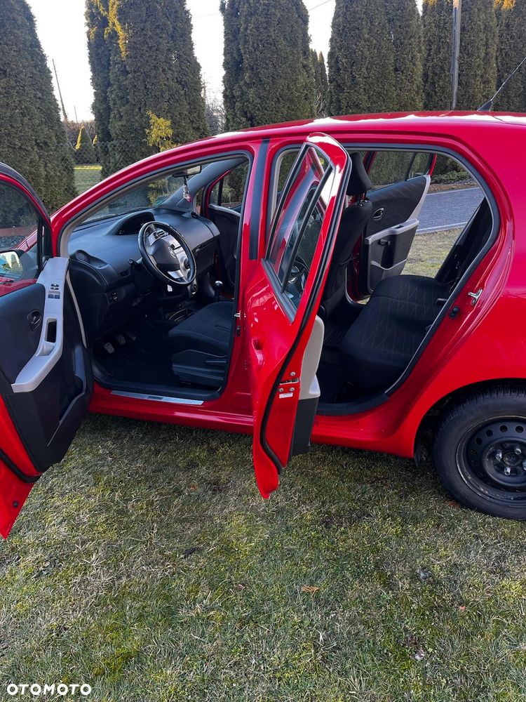 Toyota Yaris 1.0 VVT-i - 18