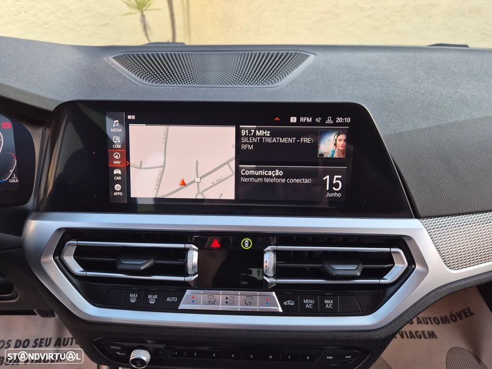 BMW 320 d Pack M Auto - 31