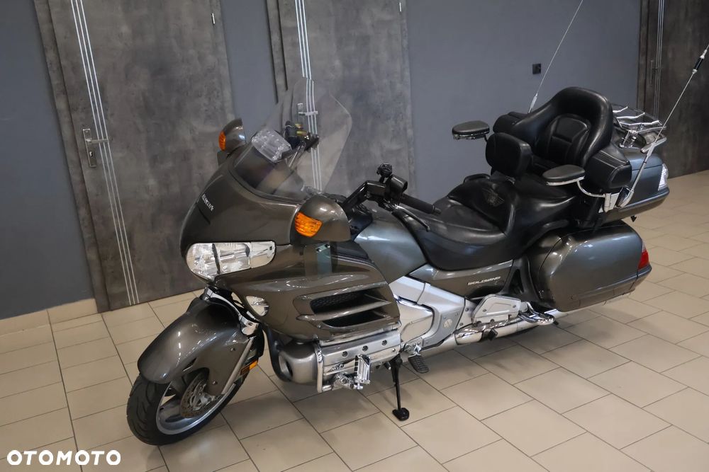 Honda GL - 23