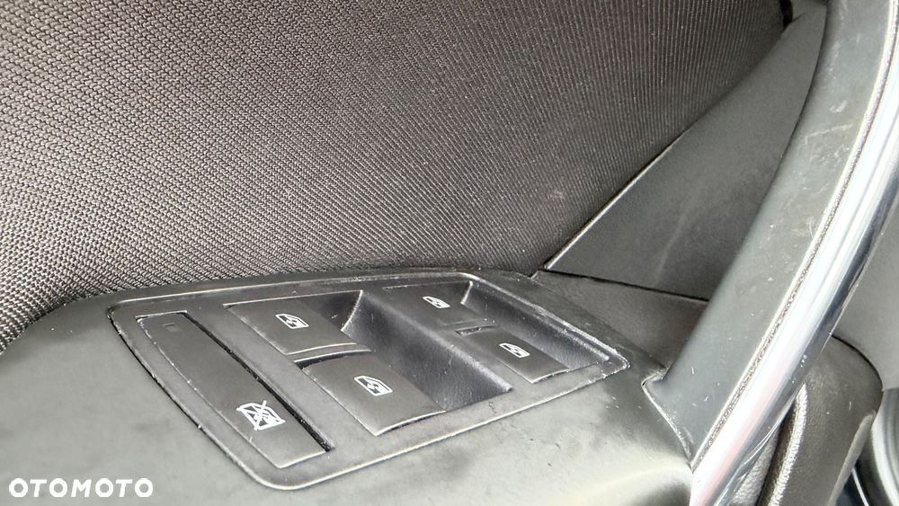 Opel Insignia 2.0 CDTI ecoFLEX - 21