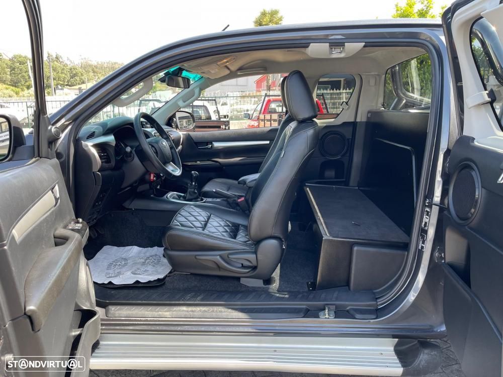 Toyota Hilux HILUX 4X4 2.4 (150CV) - 12