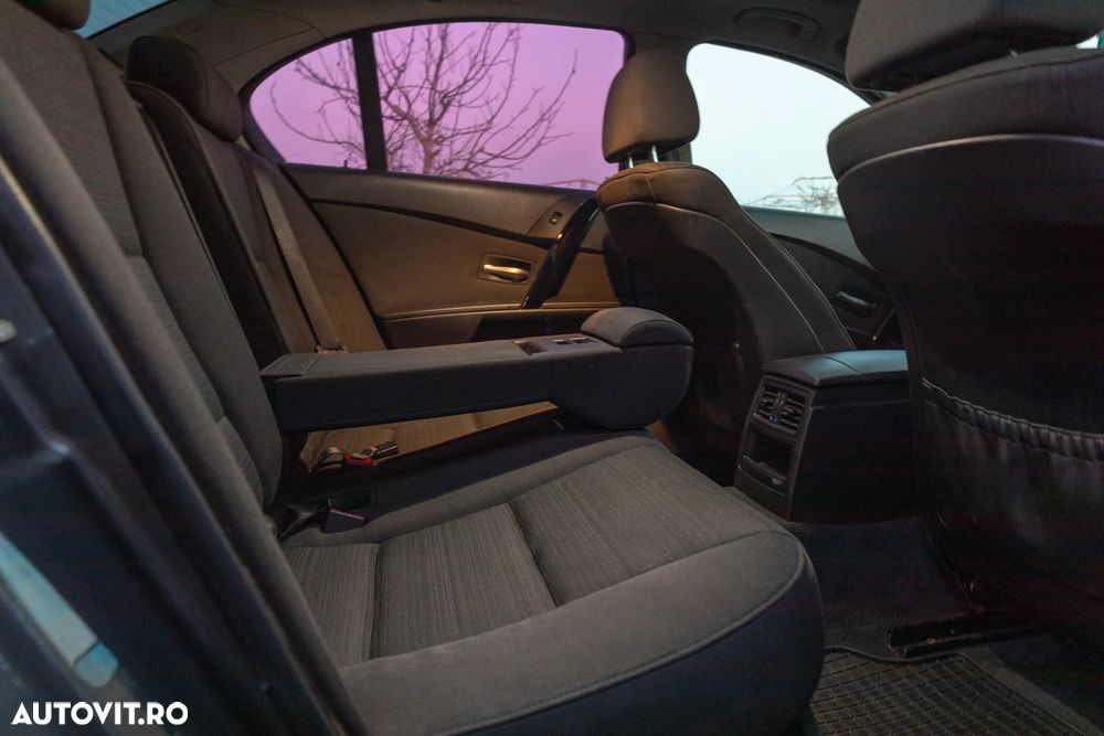 BMW Seria 5 520d - 5