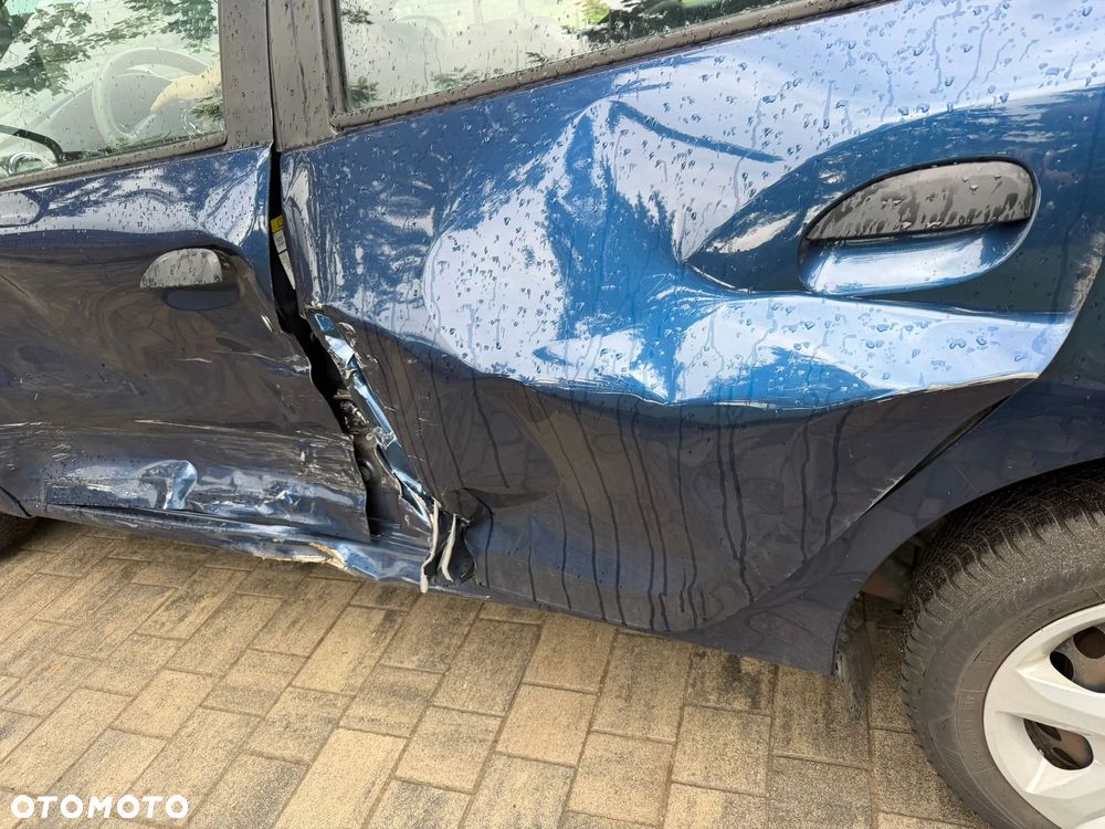 Dacia Sandero - 5