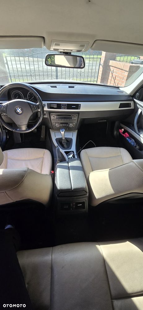 BMW Seria 3 - 22