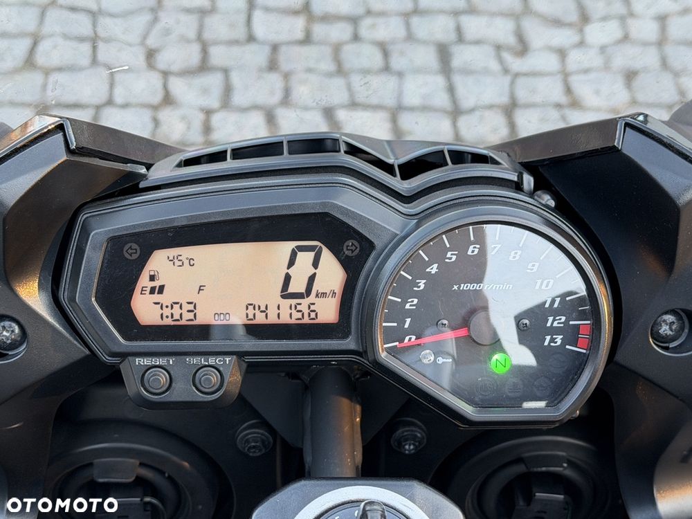 Yamaha FZ - 20