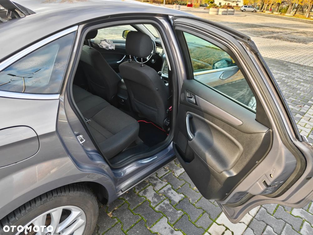 Ford Mondeo - 13