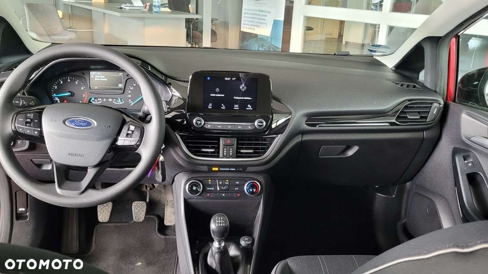 Ford Fiesta - 18