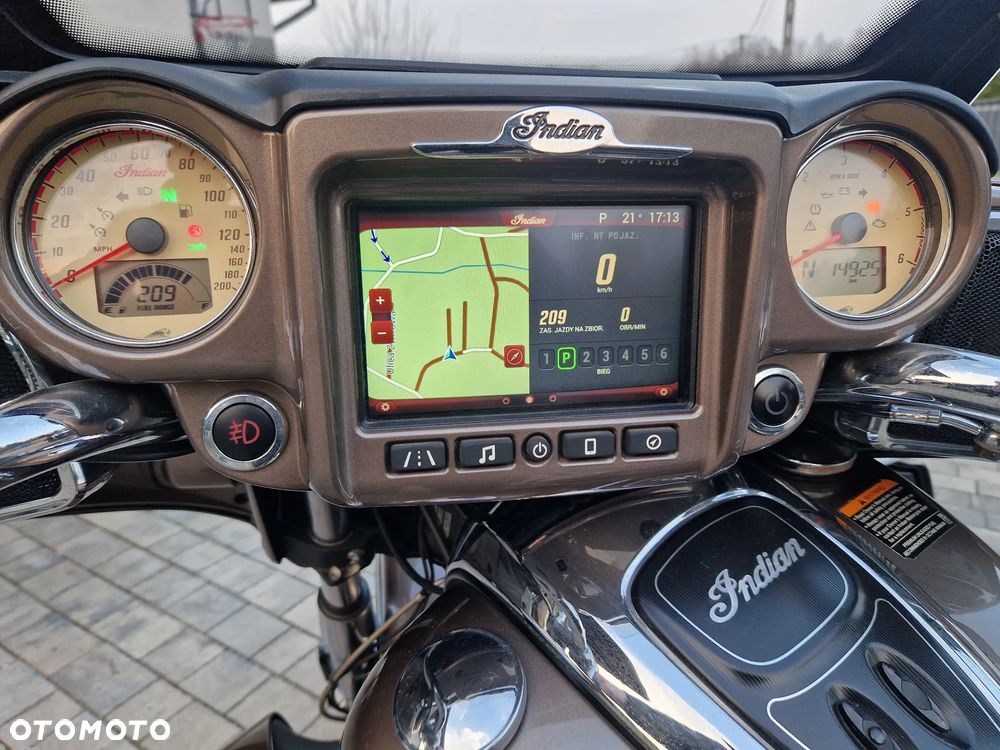 Indian Roadmaster - 9