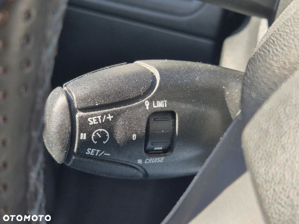 Peugeot 2008 PureTech 110 Stop&Start EAT6 Crossway - 33