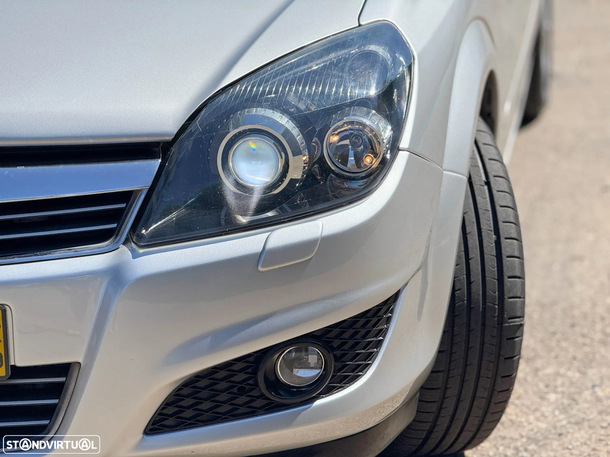 Opel Astra 1.9 CDTi Cosmo - 9