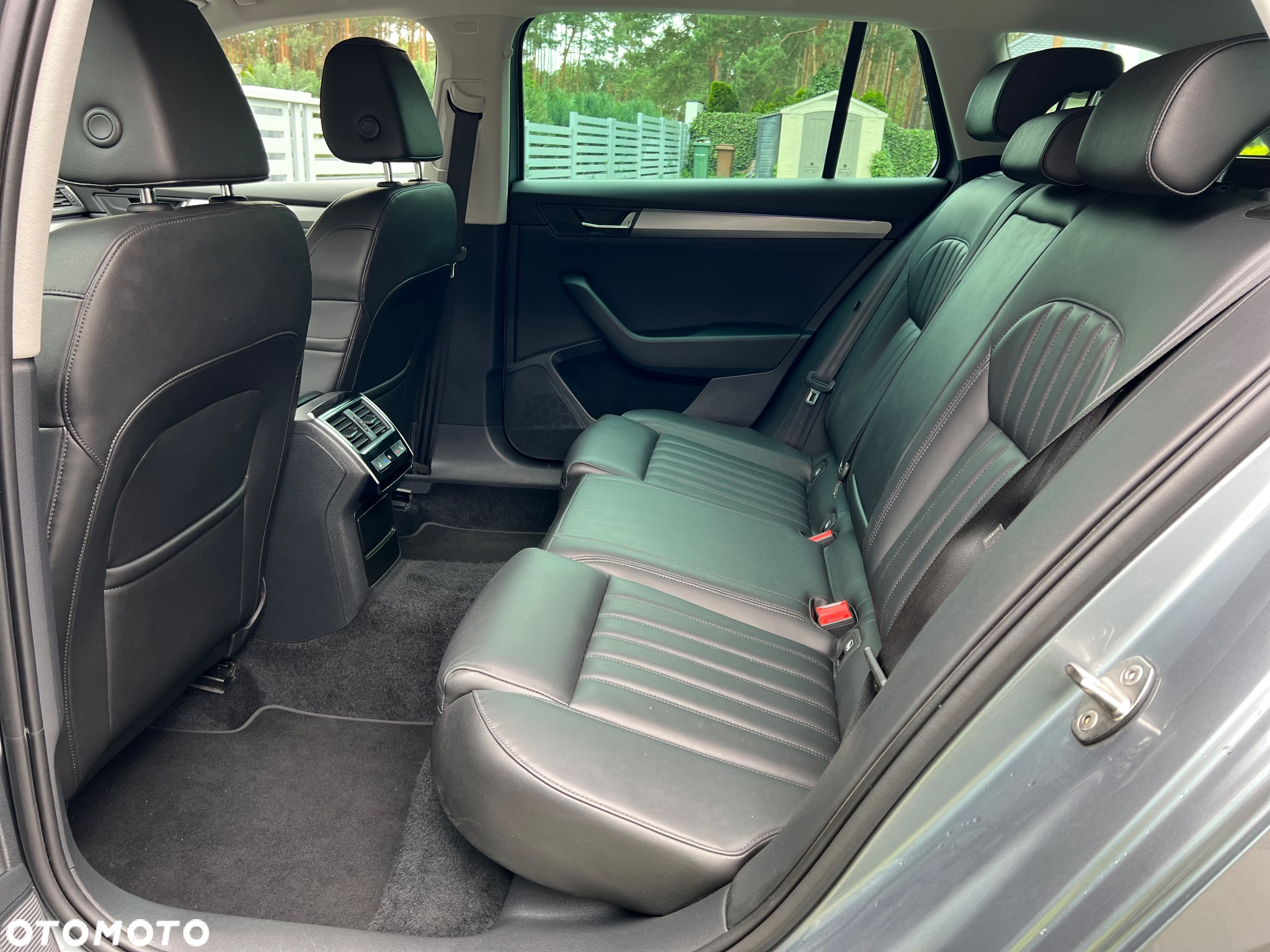 Skoda Superb Combi 1.8 TSI DSG Style - 11