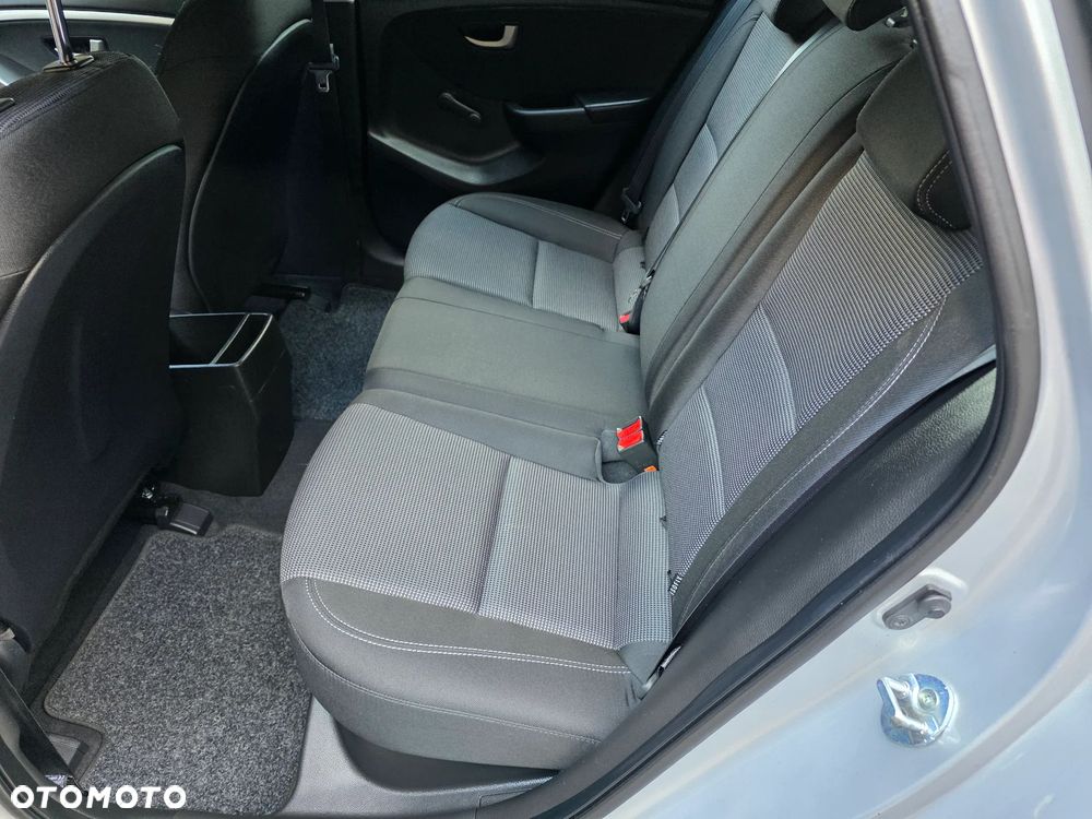 Hyundai i30 1.4 Classic - 16