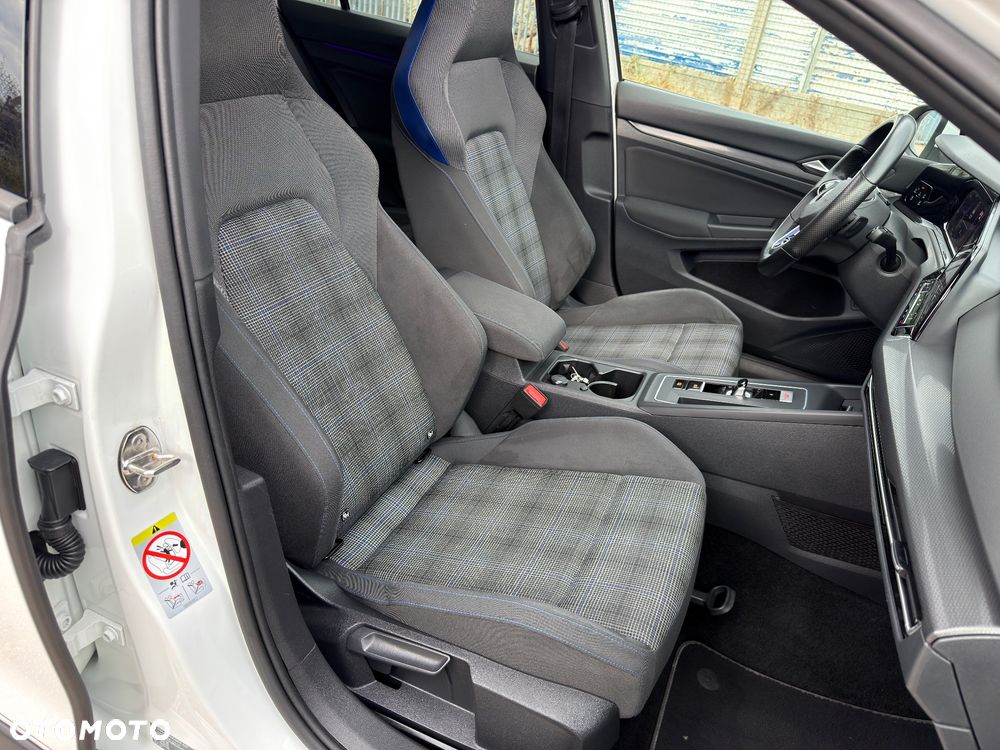 Volkswagen Golf 1.4 eHybrid OPF DSG GTE - 33