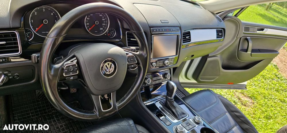 Volkswagen Touareg 3.0 V6 TDI SCR Blue Motion DPF Automatik - 24