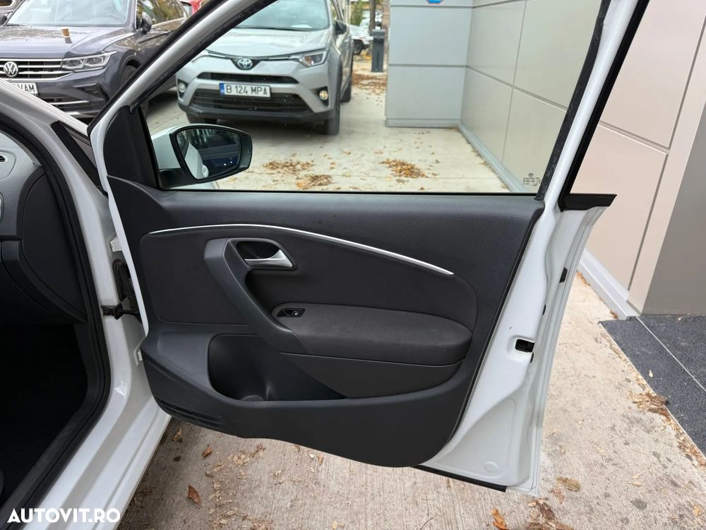 Volkswagen Polo 1.4 TDI CR Comfortline - 15