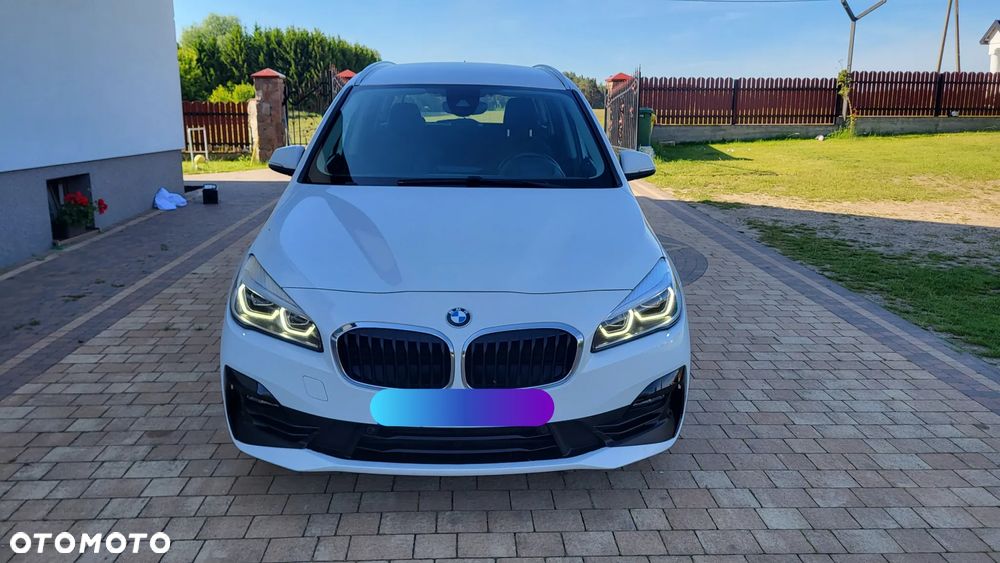 BMW Seria 2 218d - 6