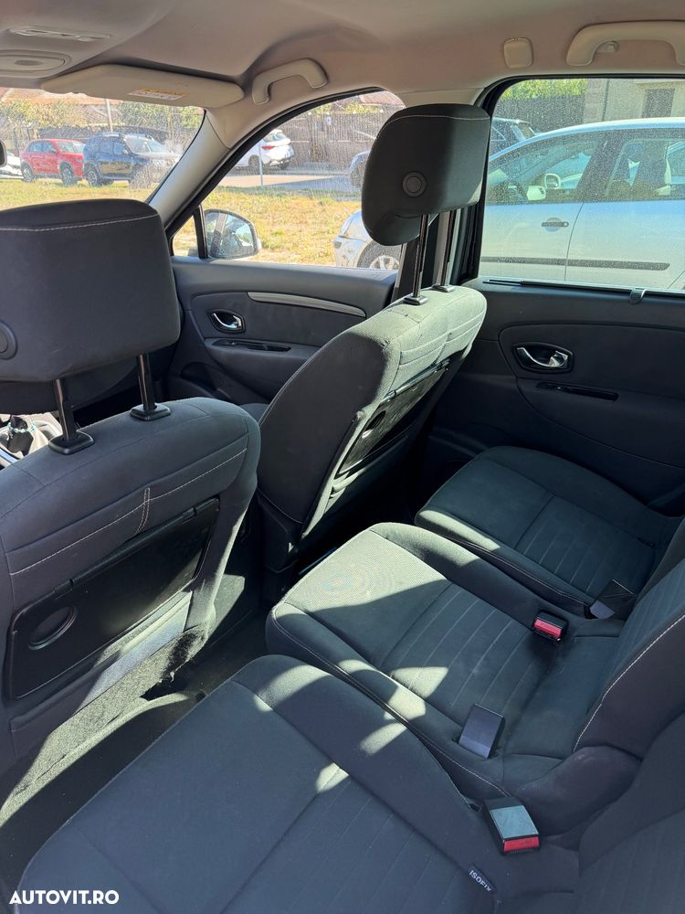 Renault Scenic - 10