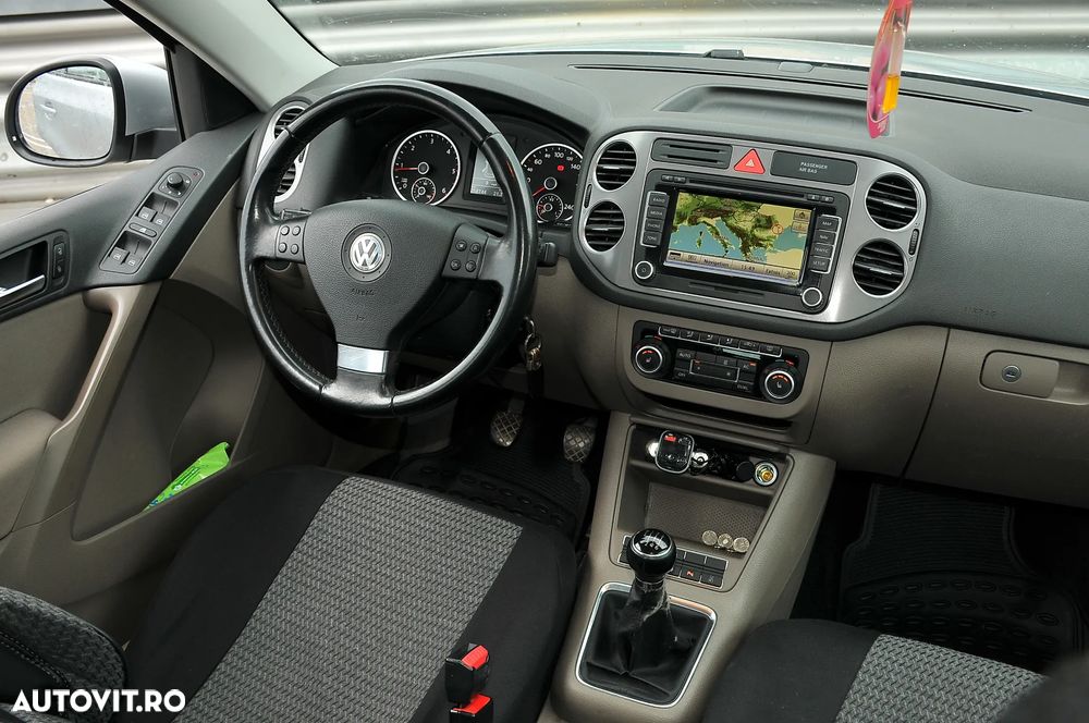 Volkswagen Tiguan 2.0 TDI DPF 4Motion Track & Style - 4