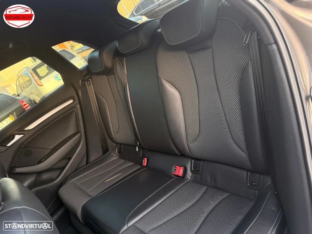 Audi A3 Sportback 1.6 TDI S line Sport Pack - 17