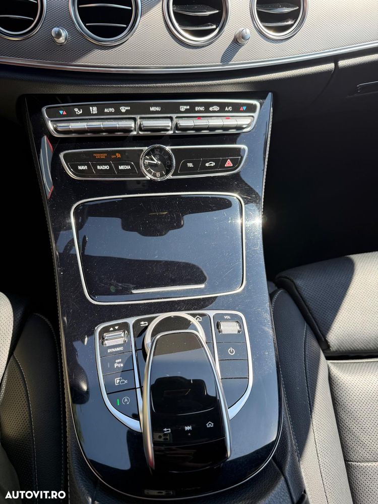Mercedes-Benz E 220 d 4MATIC Aut. - 15