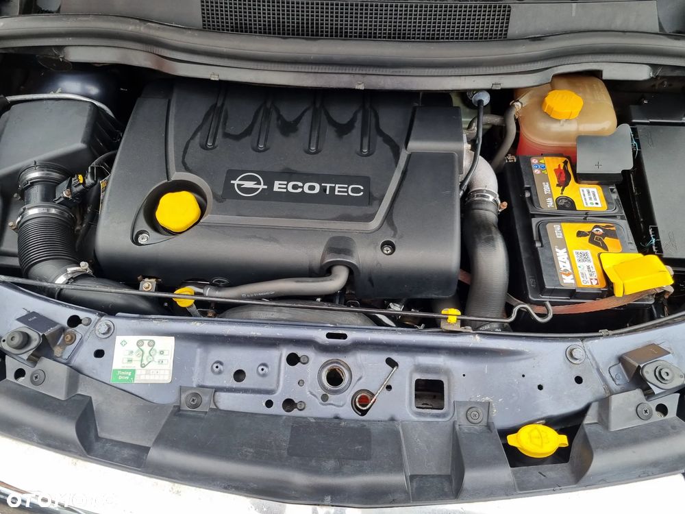 Opel Zafira 1.9 CDTI Cosmo - 8