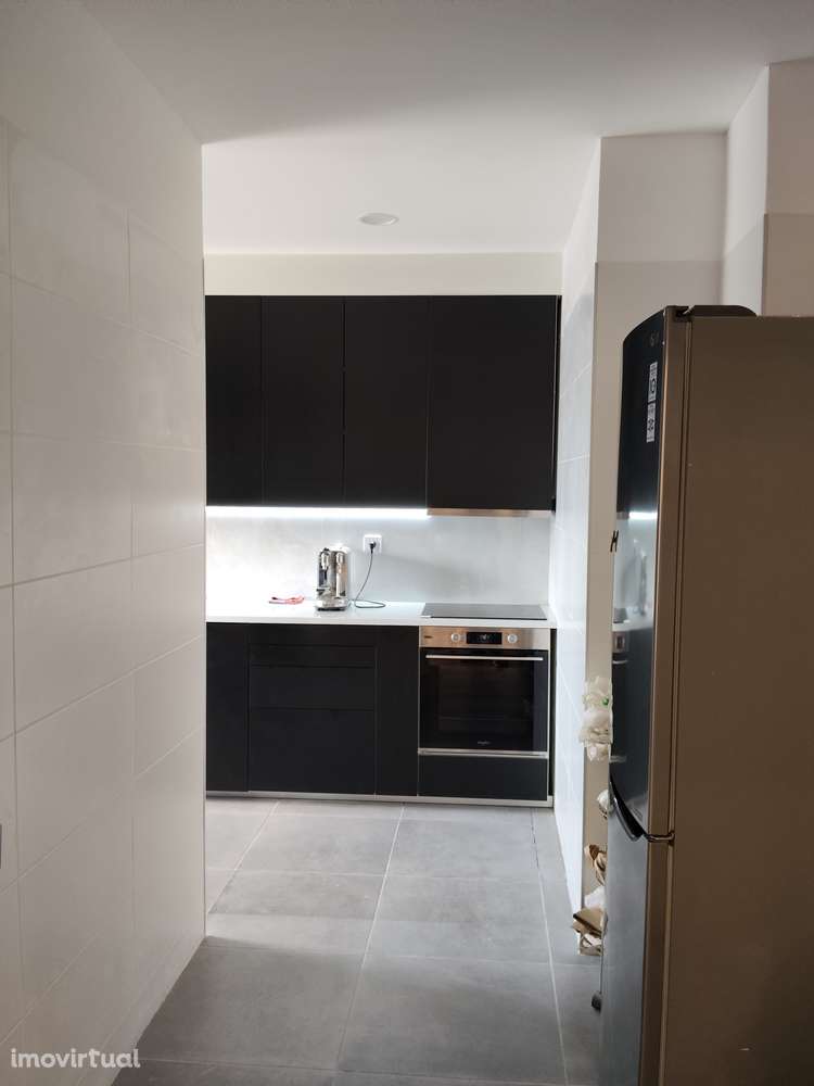 Apartamento T3 na Av. da Boavista - Grande imagem: 4/5