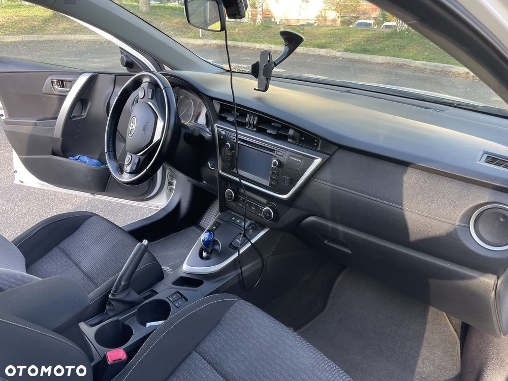 Toyota Auris - 15