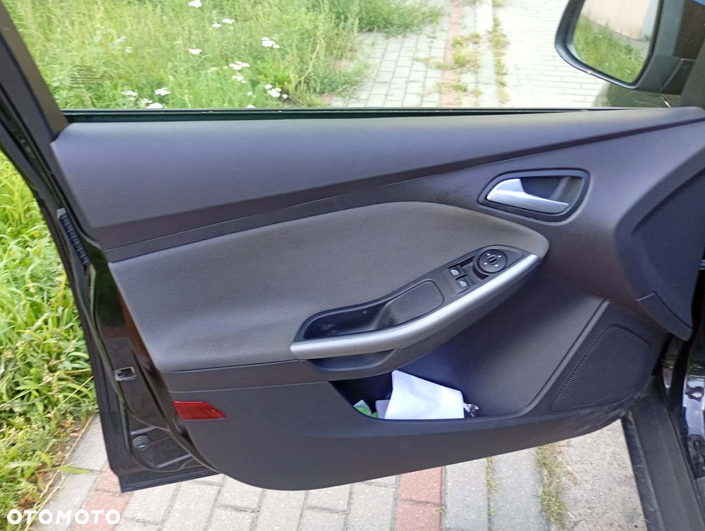 Ford Focus 1.0 EcoBoost 99g Trend - 8