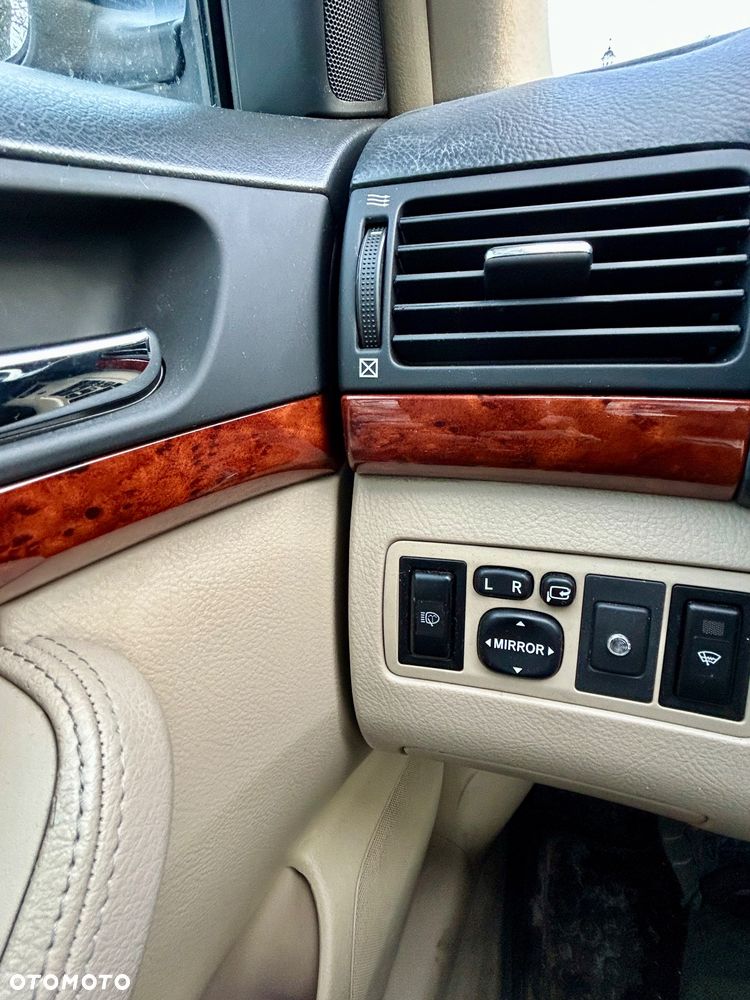 Toyota Avensis 2.2 D-4D Prestige - 21