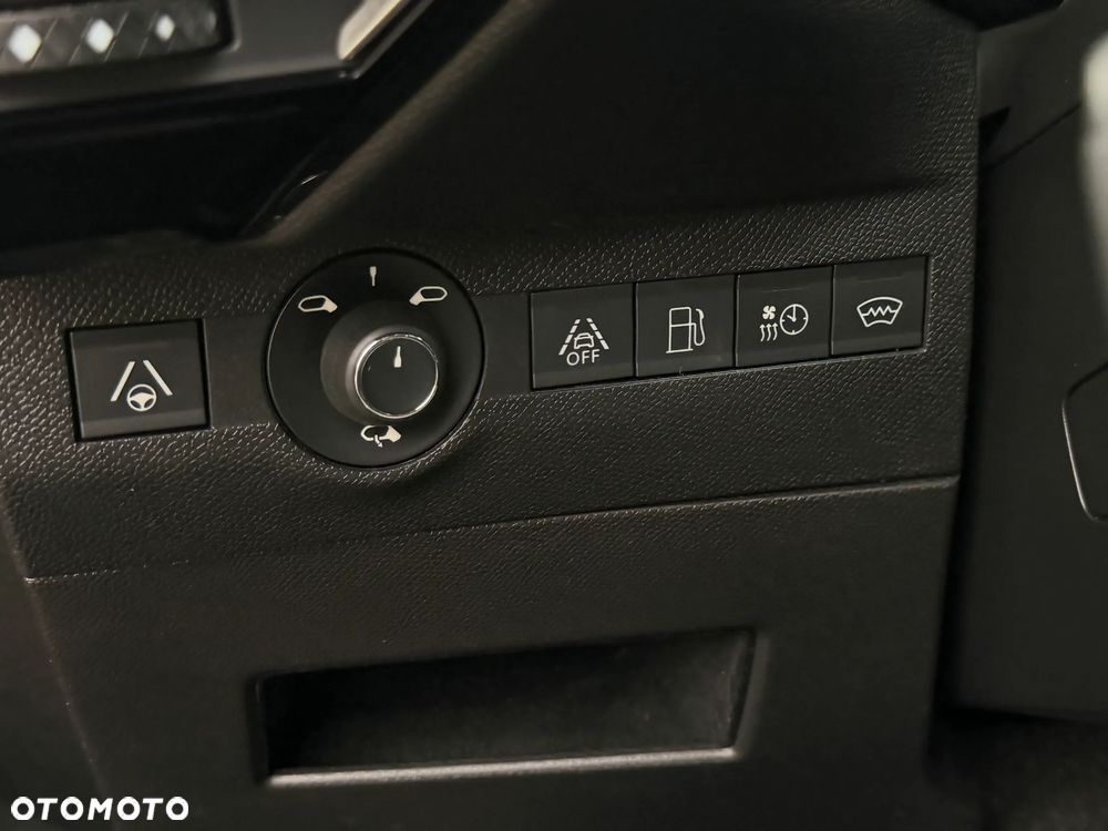 DS Automobiles DS 7 Crossback 1.6 E-Tense Bastille + - 30