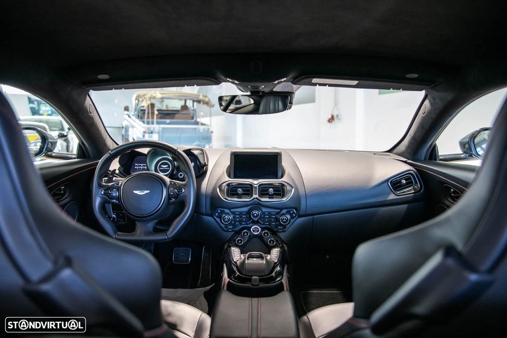 Aston Martin Vantage Coupe V8 - 22