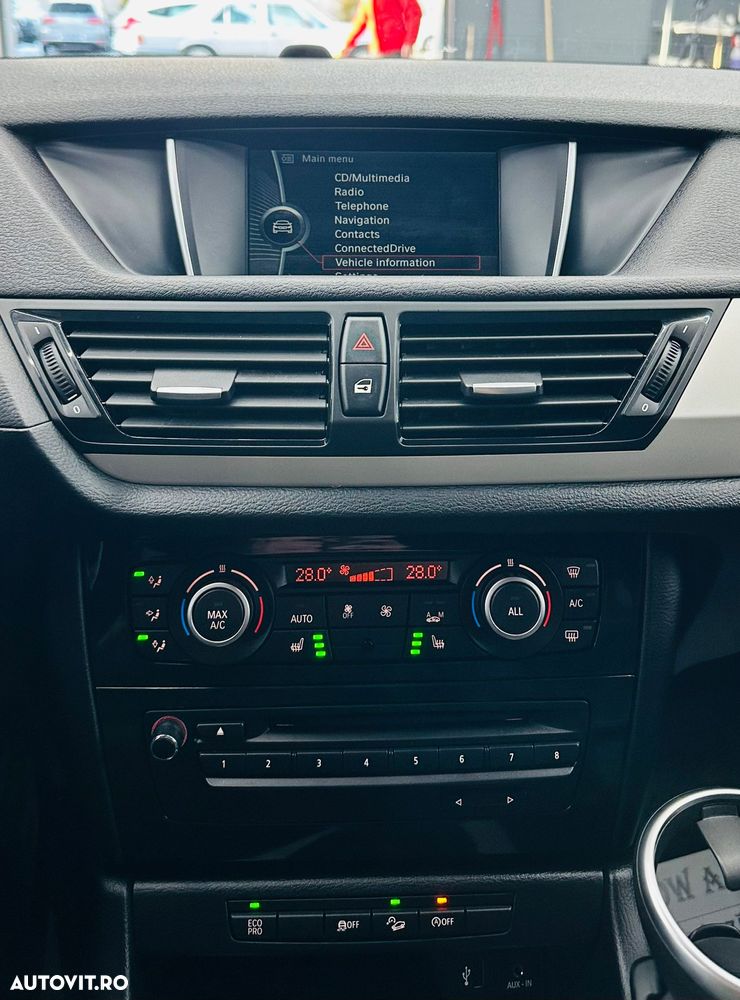 BMW X1 xDrive18d Sport Line - 23