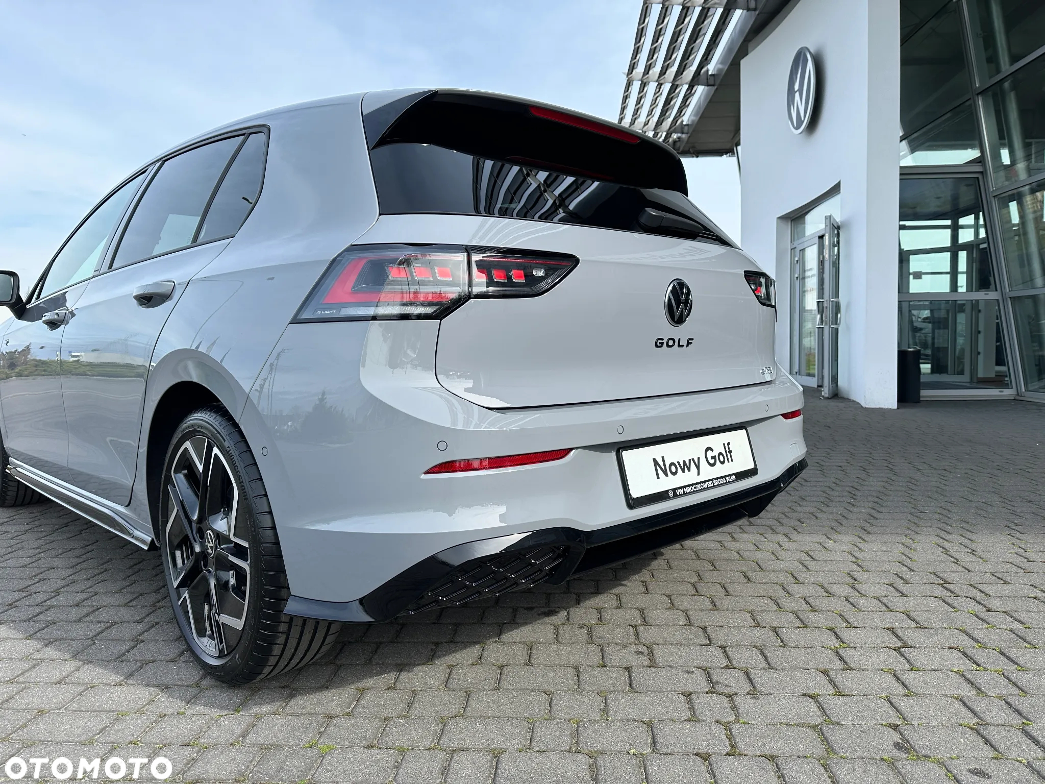 Volkswagen Golf - 9