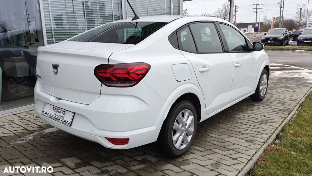 Dacia Logan TCe 90 Essential - 5