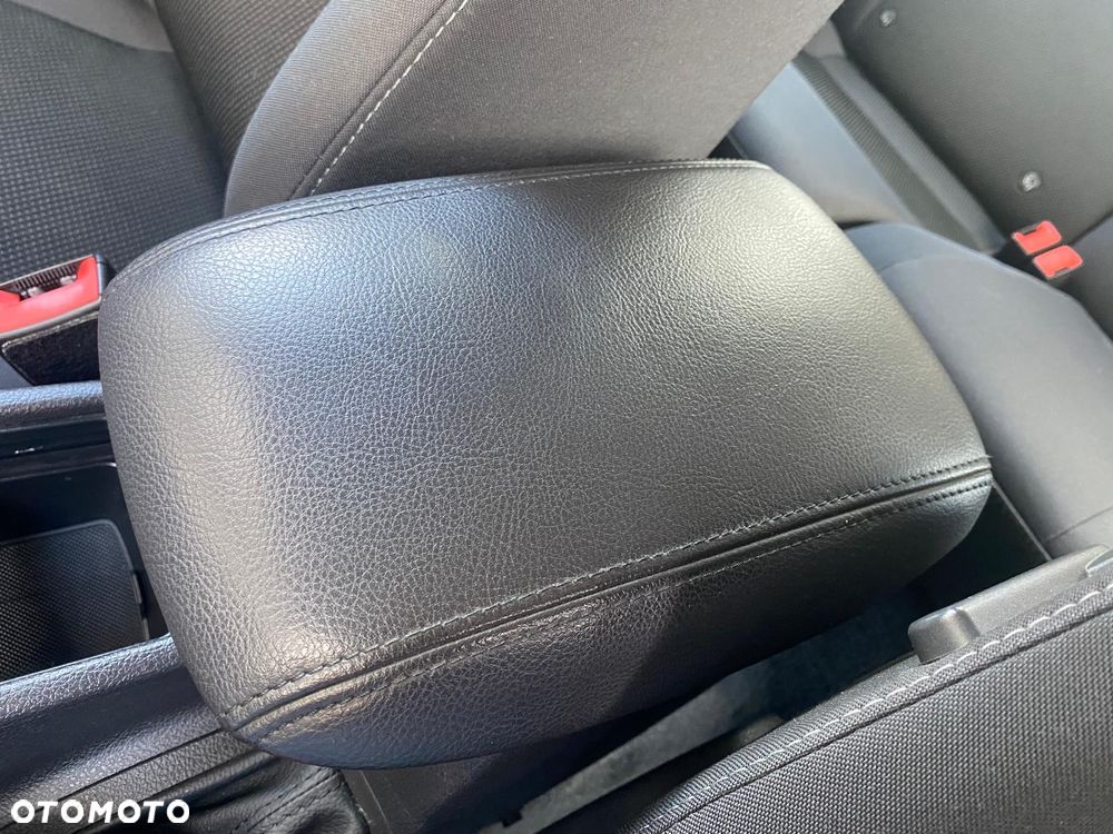 Ford Focus 1.0 EcoBoost STart-Stopp-System TITANIUM - 35