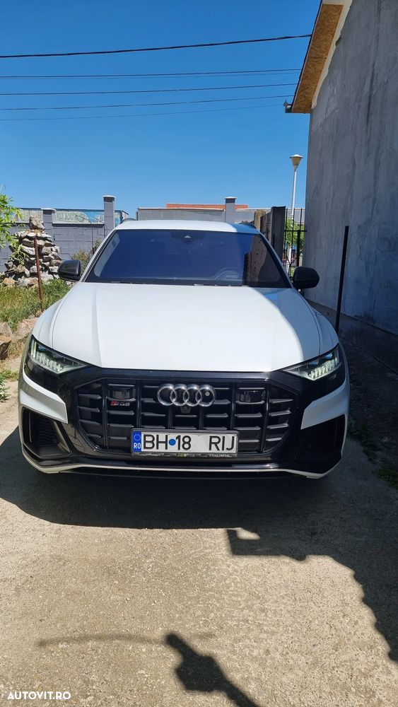 Audi SQ8 - 1