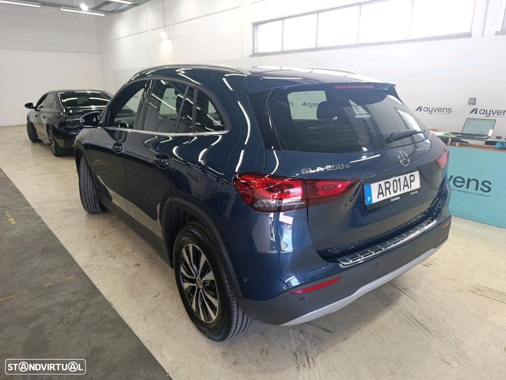 Mercedes-Benz GLA 250 e Style - 3