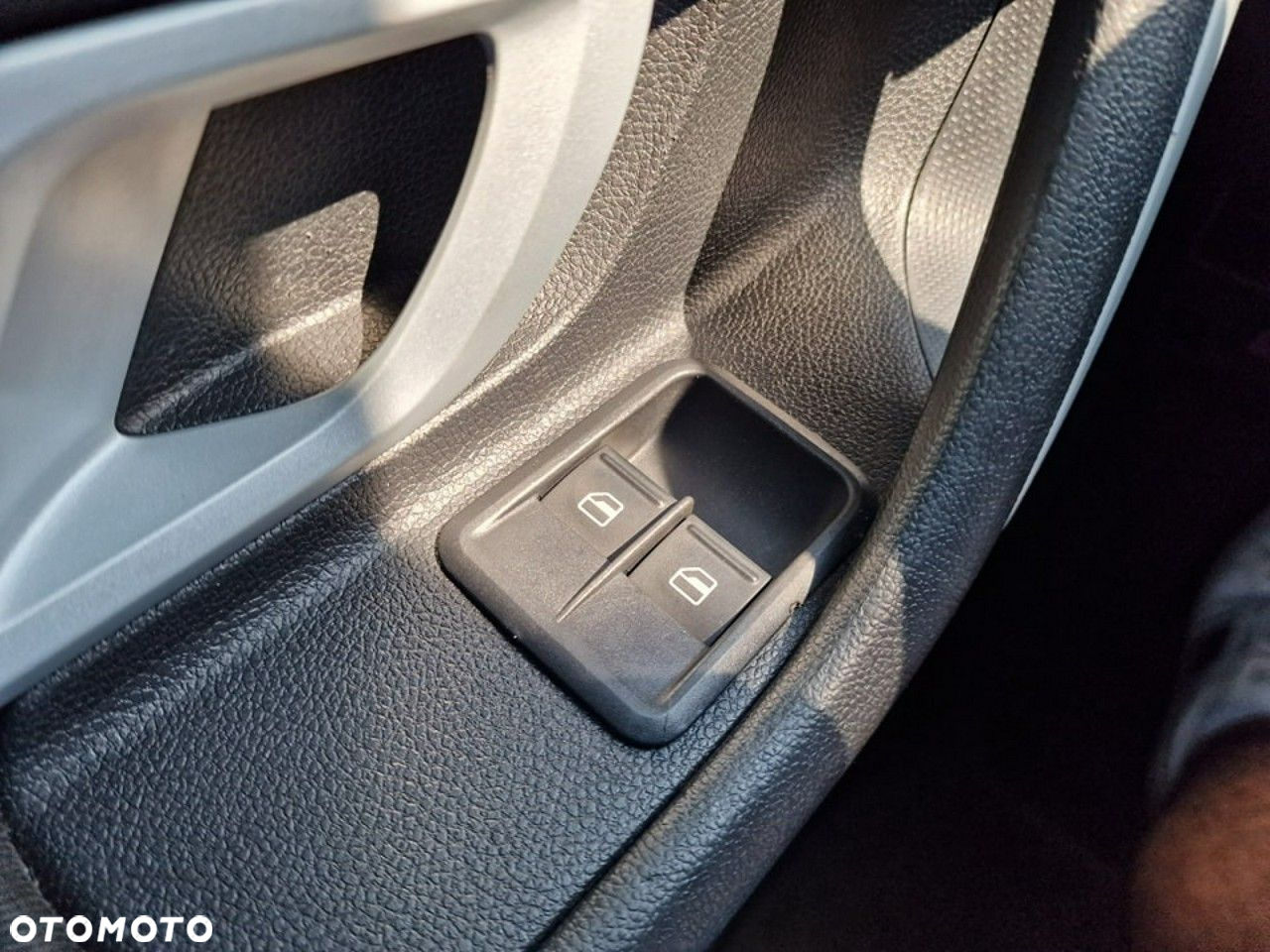 Skoda Roomster 1.4 MPI PLUS EDITION - 10