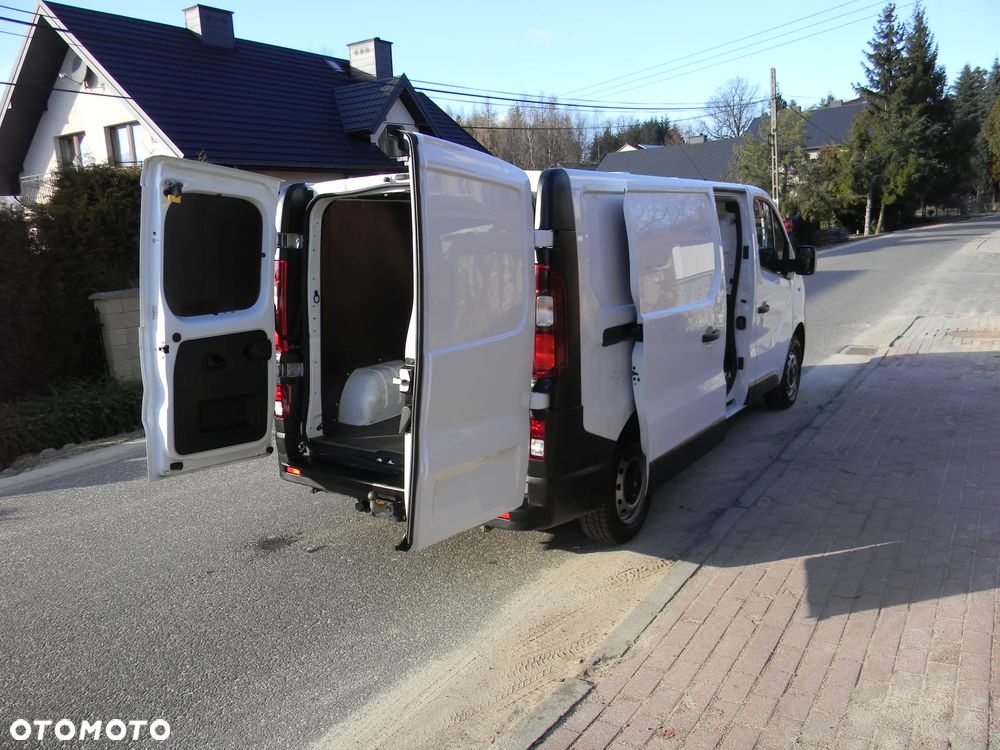 Opel Vivaro - 19