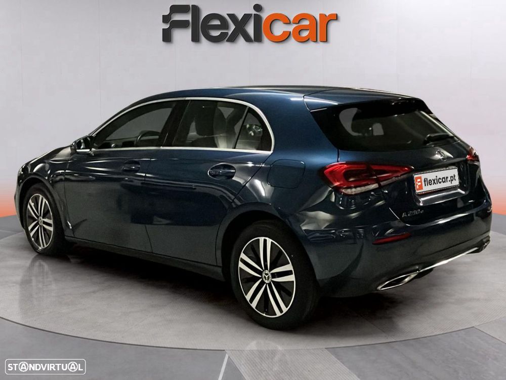 Mercedes-Benz A 250 e Style Plus - 3