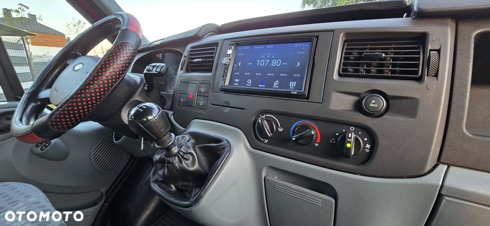 Ford Transit - 21